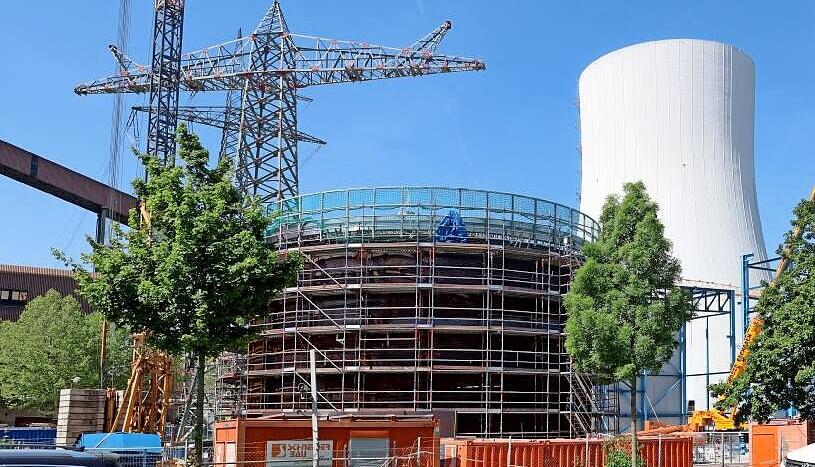 Der Energieversorger EnBW investiert bis 2030 rund 50 Milliarden in den Ausbau seiner Infrastruktur. In Heilbronn wird gerade das neue Gaskraftwerk gebaut.