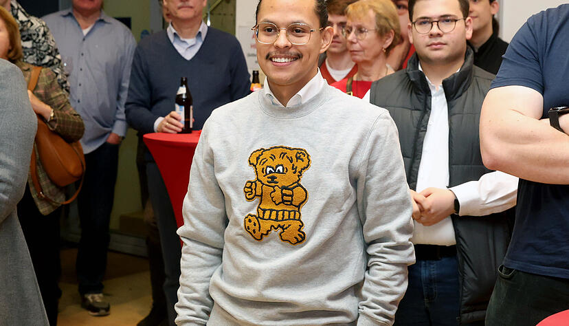 Trotz des schlechten Bundesergebnisses: SPD-Mario Sickinger kann noch l&auml;cheln.