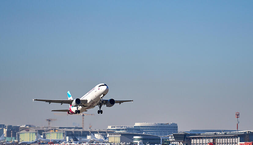 Der Stuttgarter Flughafen verzeichnete viele Passagiere über sechs Wochen Sommerferien. Der Stuttgarter Flughafen verzeichnete viele Passagiere über sechs Wochen Sommerferien.