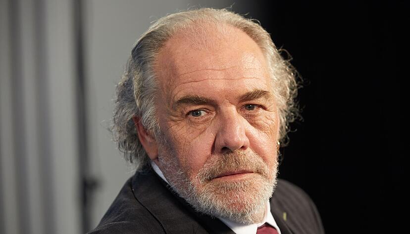 Kohlund: mit über 70 Jahren weiterarbeiten hält Kohlund: mit über 70 Jahren weiterarbeiten hält