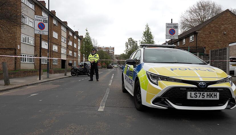 Ein 14 Jahre alter Junge ist in London erschossen worden.