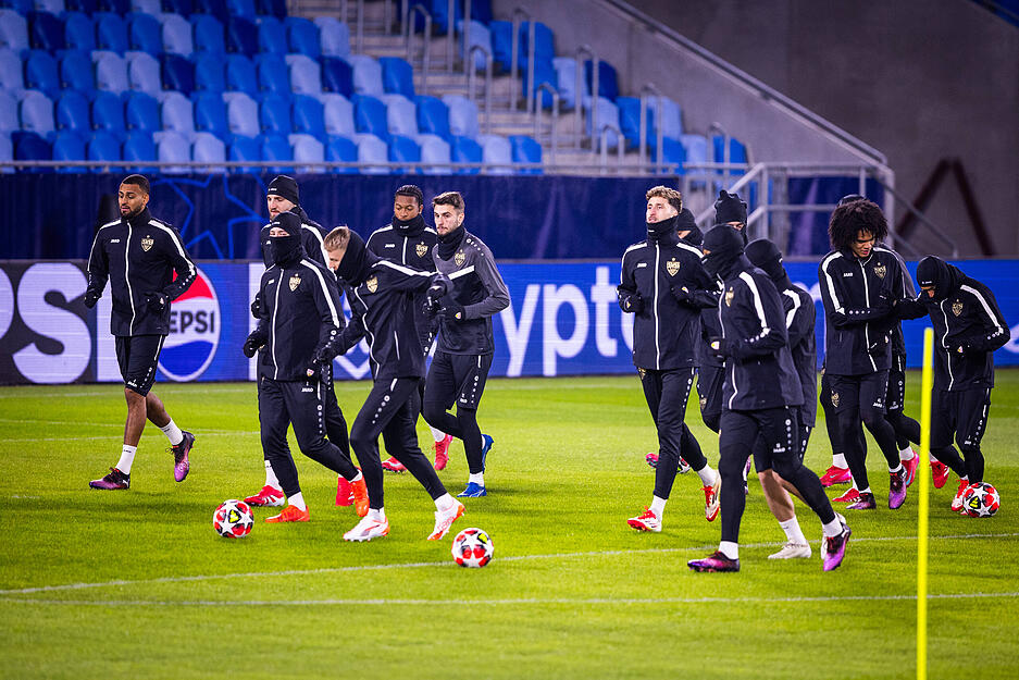 Gegen 17.30 Uhr stand am Montag das Abschlusstraining des VfB Stuttgart in Bratislava an.