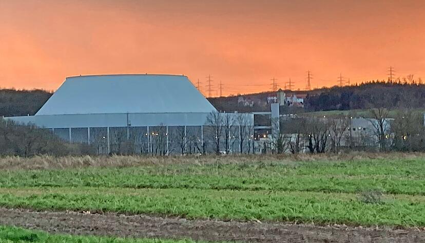 Vor einem Jahr wurde das Kernkraftwerk Neckarwestheim, kurz GKN, als eins der letzten in Deutschland vom Netz genommen. Vor einem Jahr wurde das Kernkraftwerk Neckarwestheim, kurz GKN, als eins der letzten in Deutschland vom Netz genommen.