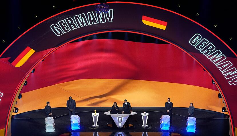 Wo die DFB-Auswahl bei der WM spielen wird, verkündet die FIFA am Samstag. Wo die DFB-Auswahl bei der WM spielen wird, verkündet die FIFA am Samstag.