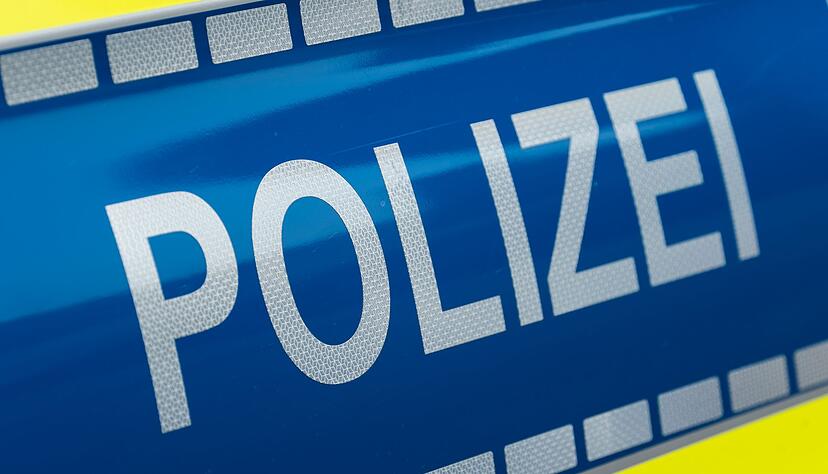 Auch wegen fahrl&auml;ssiger K&ouml;rperverletzung wird nun gegen den 20-J&auml;hrigen ermittelt. (Symbolbild)