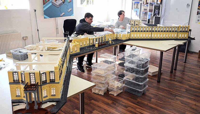 Das &laquo;Kl&ouml;tzle-Schloss&raquo; ist fast f&uuml;nf Meter breit.