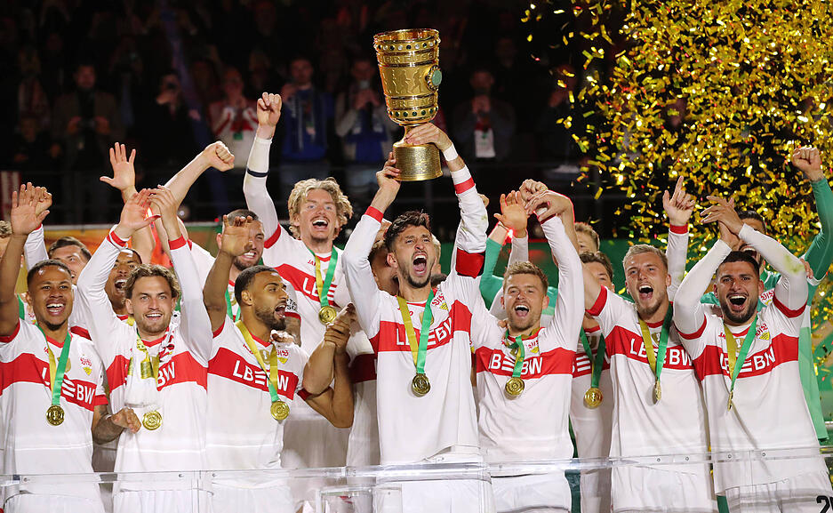Pure Freude beim VfB Stuttgart über den Sieg im DFB-Pokal.