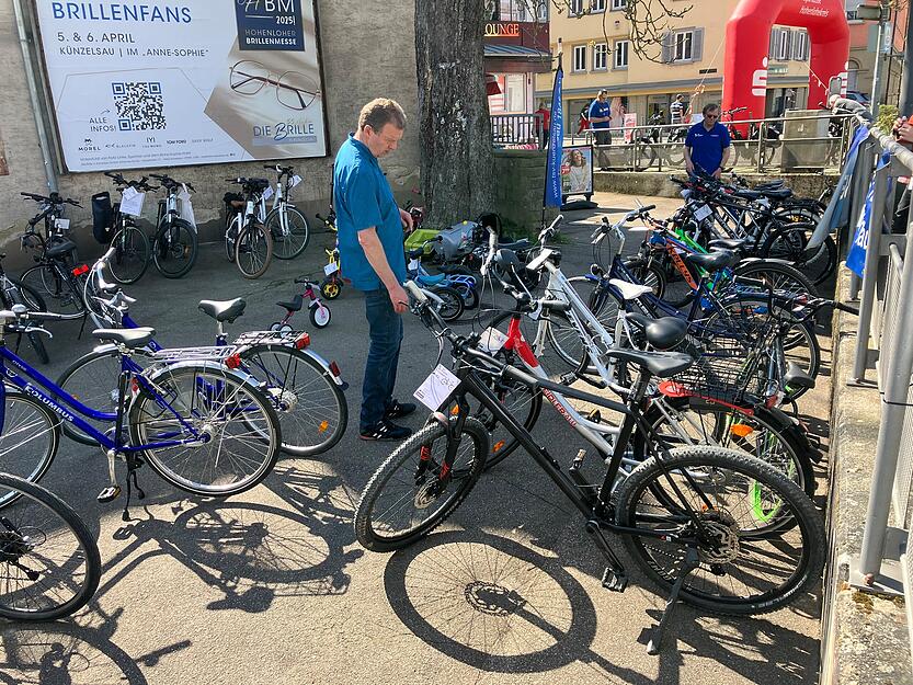 Über 200 gebrauchte Fahrräder gibt es beim TSV Künzelsau.