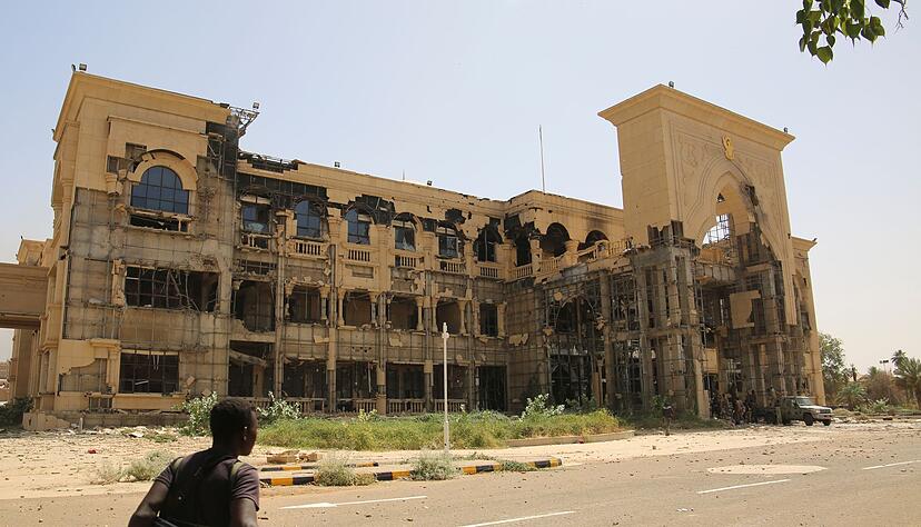 Der Pr&auml;sidentenpalast in Khartum nach der R&uuml;ckeroberung durch sudanesische Regierungstruppen.