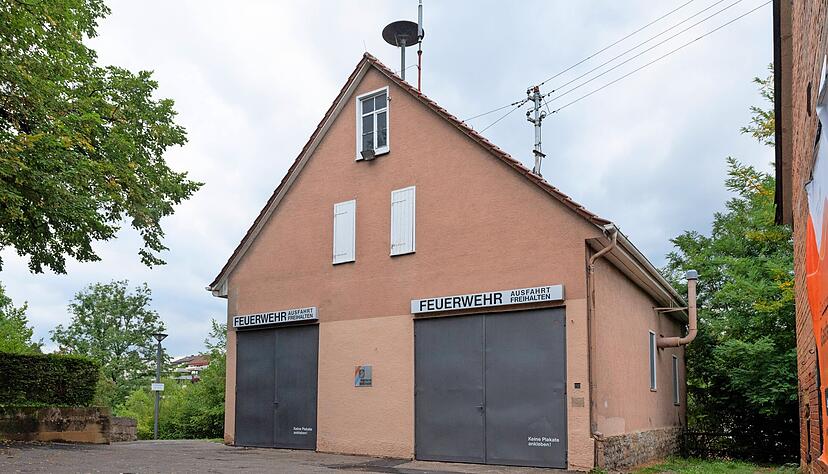 Das Alte Feuerwehrhaus in Klingenberg: Über die weitere Nutzung des Gebäudes hatte es im Ort Unruhe gegeben. Das Alte Feuerwehrhaus in Klingenberg: Über die weitere Nutzung des Gebäudes hatte es im Ort Unruhe gegeben.