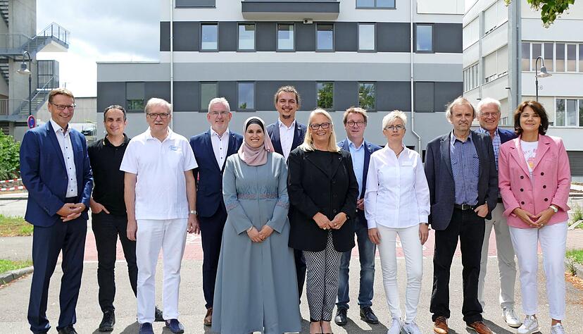 Ein Tag der Freude: Mit der Einweihung des Mediparks ist eine weitere Lücke in der medizinischen Versorgung von Brackenheim geschlossen. Ein Tag der Freude: Mit der Einweihung des Mediparks ist eine weitere Lücke in der medizinischen Versorgung von Brackenheim geschlossen.