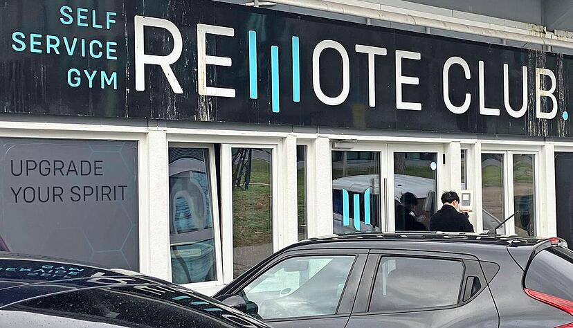 Etwa 8000 Menschen sind Mitglied in einem Fitnessstudio der Kette "Remote Club". Bis auf Weiteres wird der Betrieb von einem vorläufigen Insolvenzverwalter geführt.