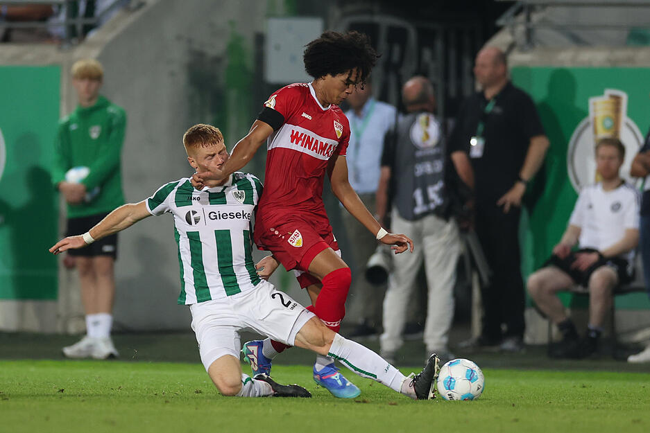 Anrie Chase spielte von Beginn an und zeigte ein starke Vorstellung beim VfB Stuttgart.