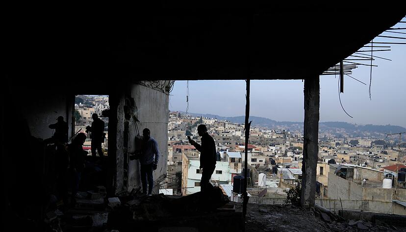 Bei dem israelischen Milit&auml;reinsatz im Westjordanland kamen nach pal&auml;stinensischen Angaben mehrere Menschen ums Leben.