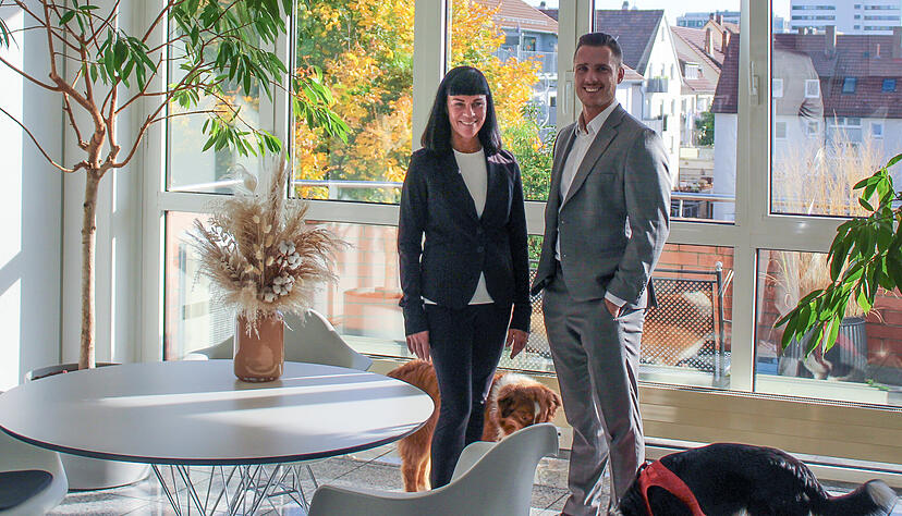 Eva Berberich Martini leitet die Carl Berberich Holding, ihr Sohn Niklas Eren ist nun Gesch&auml;ftsf&uuml;hrer der Carl Berberich GmbH.