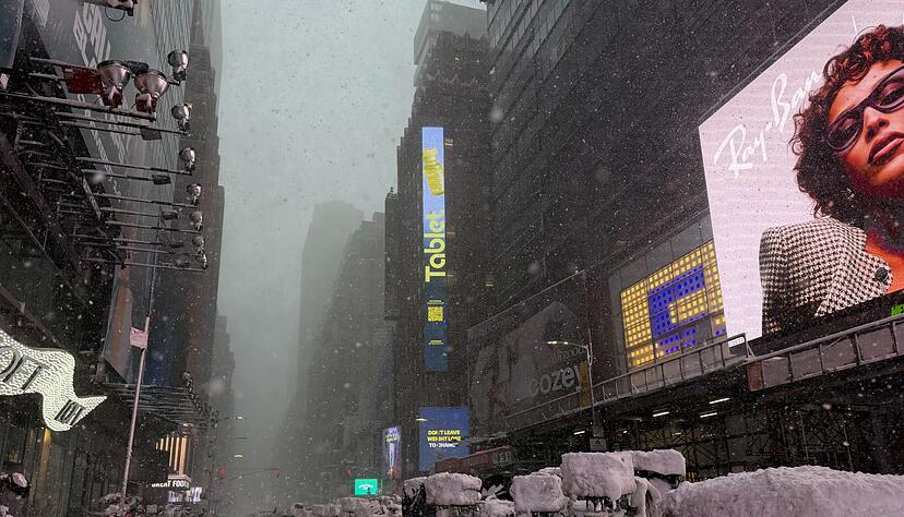 Die Schneemassen verwandelten den Times Square in eine Eislandschaft.