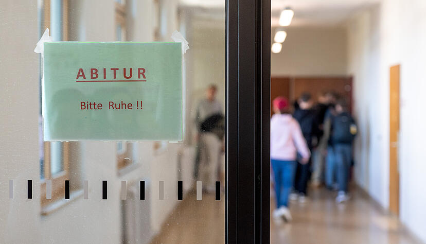 Die schriftlichen Abiturpr&uuml;fungen am Robert-Mayer-Gymnasium (RMG) in Heilbronn sind mittlerweile beendet. Die Oberstufenberater stehen den Sch&uuml;lern in den zwei vorausgehenden Jahren zur Seite.
Foto: Archiv
