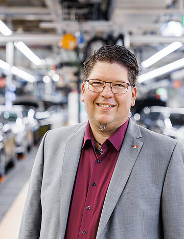 Der designierte Audi-Betriebsratschef des Audi-Standorts Neckarsulm, Alexander Reinhart, freut sich über das gute Ergebnis für die IG Metall und die hohe Wahlbetieligung. Der designierte Audi-Betriebsratschef des Audi-Standorts Neckarsulm, Alexander Reinhart, freut sich über das gute Ergebnis für die IG Metall und die hohe Wahlbetieligung.