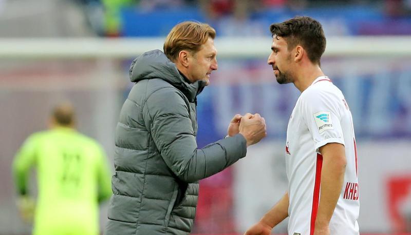 Leipzigs Trainer Ralph Hasenhüttl setzt weiter auf Rani Khedira. Foto: Jan Woitas