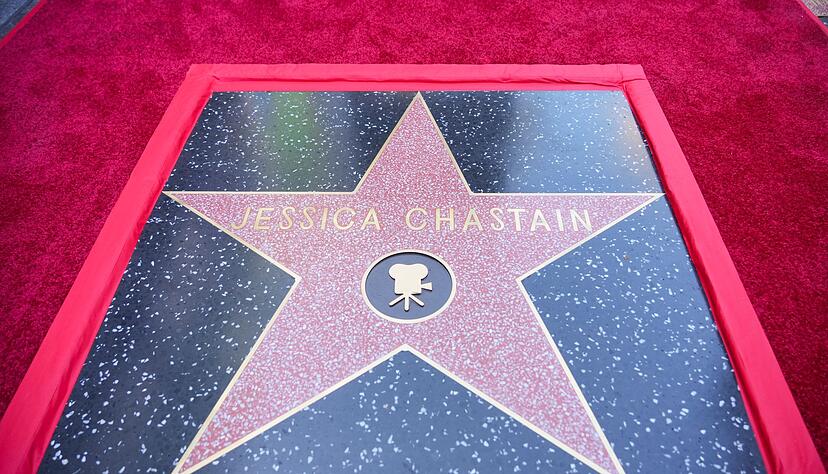 Es ist die 2.819. Sternenplakette auf dem berühmten Bürgersteig in Hollywood. Es ist die 2.819. Sternenplakette auf dem berühmten Bürgersteig in Hollywood.