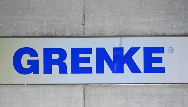 Der Schriftzug des Finanzdienstleisters Grenke AG.