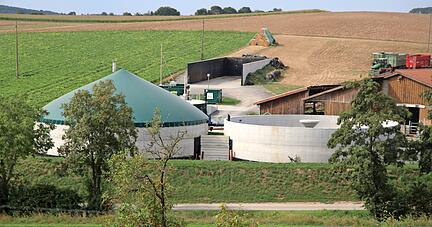 In dieser Biogasanlage produzieren Alexander und Marcel Benz Biogas. Den erzeugten Strom verkaufen sie an einen Energieversorger.
Fotos: Franz Theuer