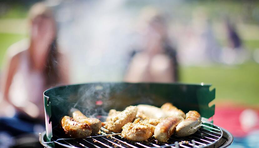 Die Grillsaison läuft auf Hochtouren. Doch nicht überall darf in Heilbronn im Freien gebrutzelt werden. Die Grillsaison läuft auf Hochtouren. Doch nicht überall darf in Heilbronn im Freien gebrutzelt werden.