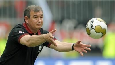 Fu&szlig;balltrainer Milan Sasic bei seinem ehemaligen Arbeitgeber in Kaiserslautern.