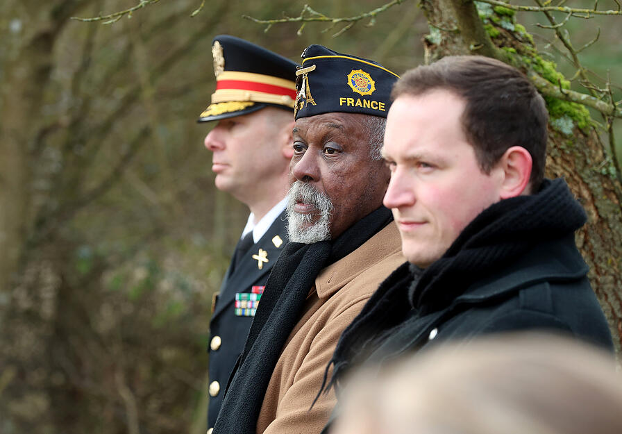 Unter den Teilnehmern waren mehrere US-Soldaten – darunter auch Larry Nichols von der US-Army Veterans Association.