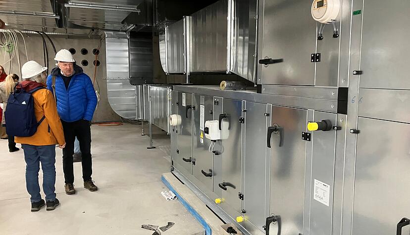 Die L&uuml;ftungsanlage nimmt einen Gro&szlig;teil der Kellerr&auml;ume in der Hermann-Greiner-Schule in Beschlag.