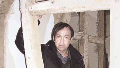 100 Jahre altes Gemäuer − Herausforderung für Planer Wolfgang Reinhardt. 100 Jahre altes Gemäuer − Herausforderung für Planer Wolfgang Reinhardt.