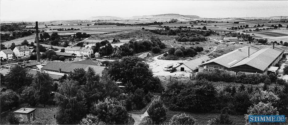 Das 16 Hektar gro&szlig;e Ziegeleigel&auml;nde (1985) soll nach Abriss der Geb&auml;ude rekultiviert und in einen Naherholungsgebiet umgewandelt werden. Der von der EVS gelagerte Kl&auml;rschlamm wird abtransportiert.