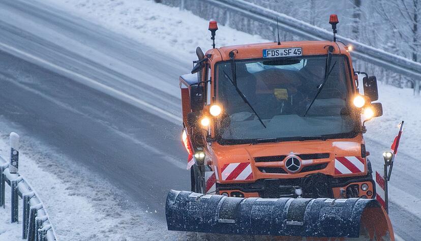 R&auml;umdienste waren schon fr&uuml;h im Einsatz.