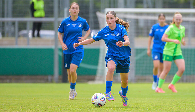 Ist im Mittelfeld und in Gemmingen zu Hause: die 15-j&auml;hrige Luise Krczal.