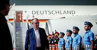 Dass Modi den Kanzler in seiner Heimatregion empf&auml;ngt, wird als Zeichen besonderer Wertsch&auml;tzung gesehen.