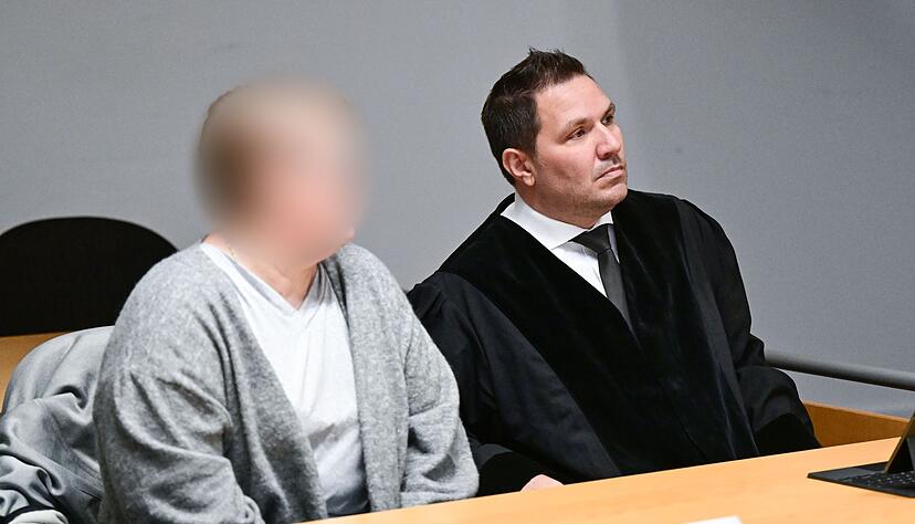 Die angeklagte Fahrerin der Stadtbahn soll w&auml;hrend der Fahrt eingeschlafen sein.