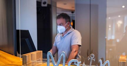 Nach langer Zwangspause starten Gaststätten und Hotels in die Sommersaison, aber es mangelt vielerorts an genügend Hilfs- und Fachpersonal. Nach langer Zwangspause starten Gaststätten und Hotels in die Sommersaison, aber es mangelt vielerorts an genügend Hilfs- und Fachpersonal.