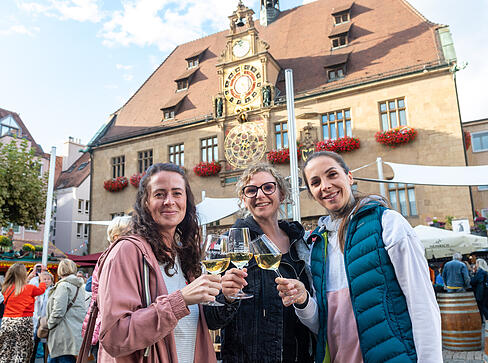 Das Heilbronner Weindorf lockt zahlreiche Besucher in die Innenstadt.