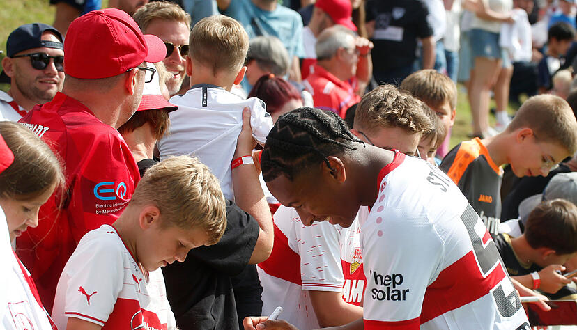 Der VfB kommt am Samstag ins Heilbronner Frankenstadion.