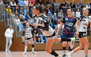 Angef&uuml;hrt von der treffsicheren Linksau&szlig;en Annabell Jahn spielte die HSG eine starke erste H&auml;lfte. Doch nach der Pause ging dem Team die Kraft aus.