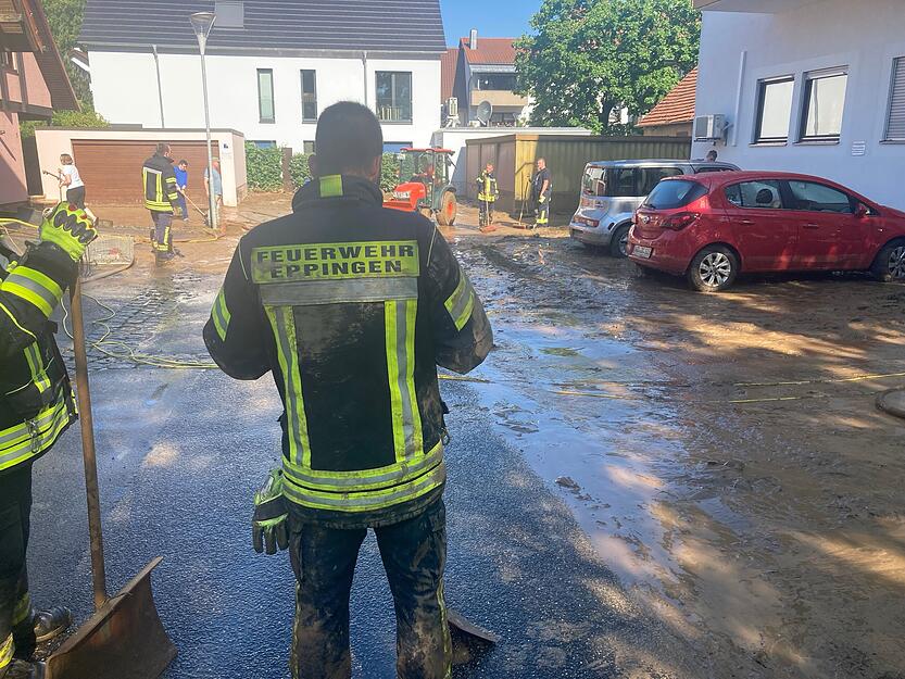 Aufräumen nach dem starken Unwetter in Gemmingen
