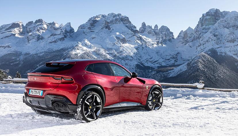 Ein Ferrari fürs Gelände: Mit 725 PS und Allrad kommt der Purosangue selbst im Gebirge schnell voran.