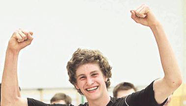 So sieht Klassenerhalts-Jubel bei Heiko Figgemeier aus.