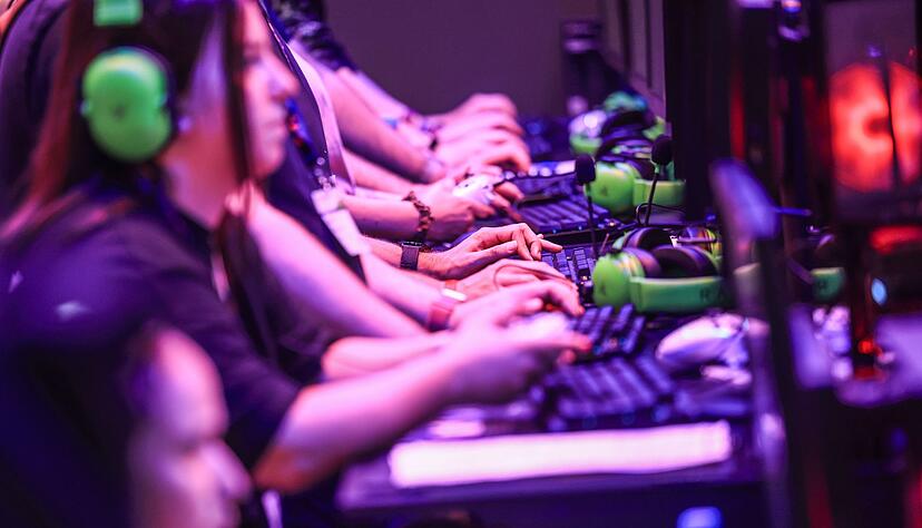 Auch dieses Jahr wird bei der Gamescom wieder großer Andrang an den Gaming-Computern erwartet. (Archivbild) Auch dieses Jahr wird bei der Gamescom wieder großer Andrang an den Gaming-Computern erwartet. (Archivbild)