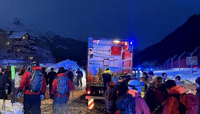 In St. Anton ging am Freitagnachmittag eine Lawine ab.