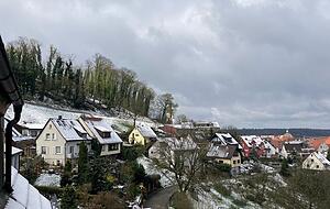 In Löwenstein blieb der Schnee am Samstagmorgen liegen. In Löwenstein blieb der Schnee am Samstagmorgen liegen.