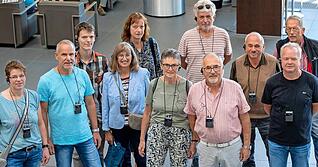 Erhielten einen spannenden Einblick ins Audi Forum und jede Menge Informationen über Audi: Teilnehmer des Stimme-Lesersommers.
Foto: Christiana Kunz