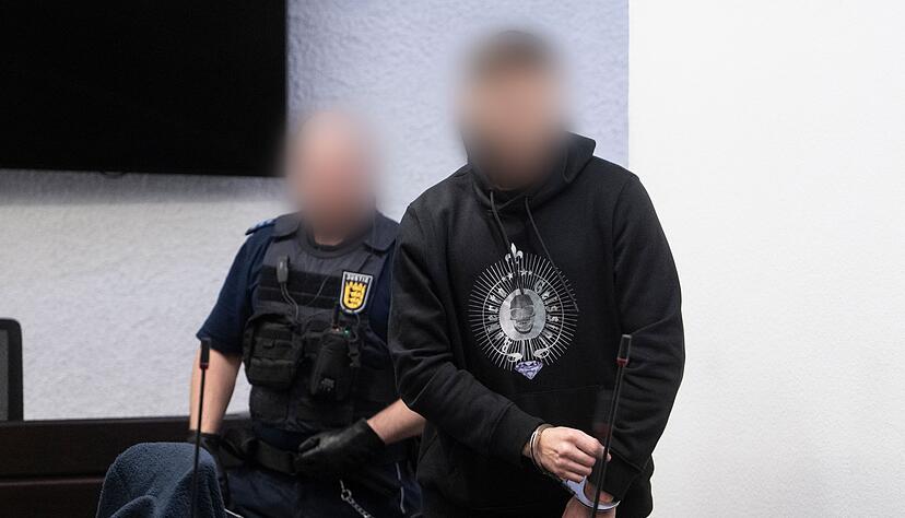 Nach &Uuml;berzeugung der Kammer lauerte der T&auml;ter seiner Bekannten Ende Februar 2026 im Wald auf, riss sie auf ihrem Heimweg vom E-Scooter und ermordete sie. (Archivbild)