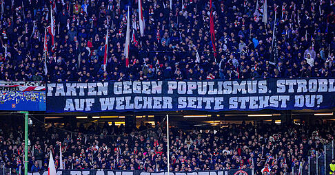 Beim Spiel HSV gegen den VfB Stuttgart gibt es Proteste gegen die anstehende IMK 2025. Beim Spiel HSV gegen den VfB Stuttgart gibt es Proteste gegen die anstehende IMK 2025.