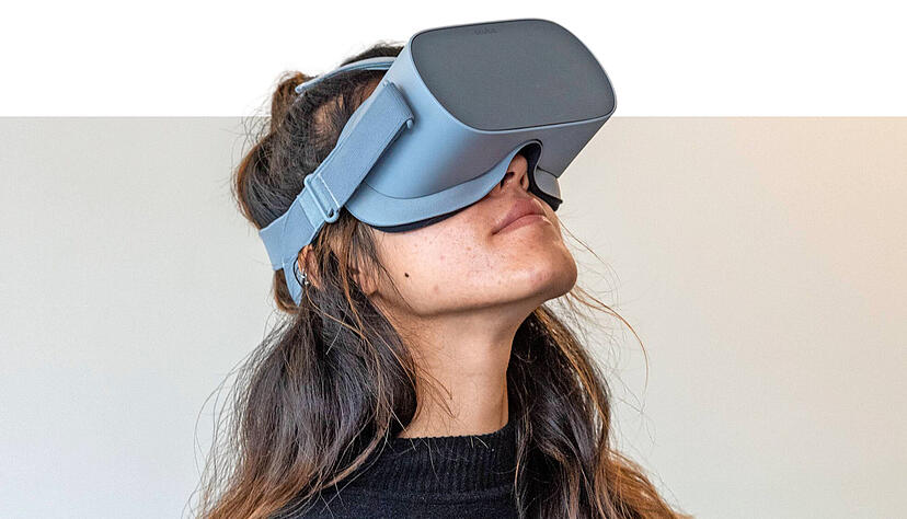Innerhalb von Sekunden waren die Schülerinnen &minus; dank Virtual Reality &minus; draußen ...